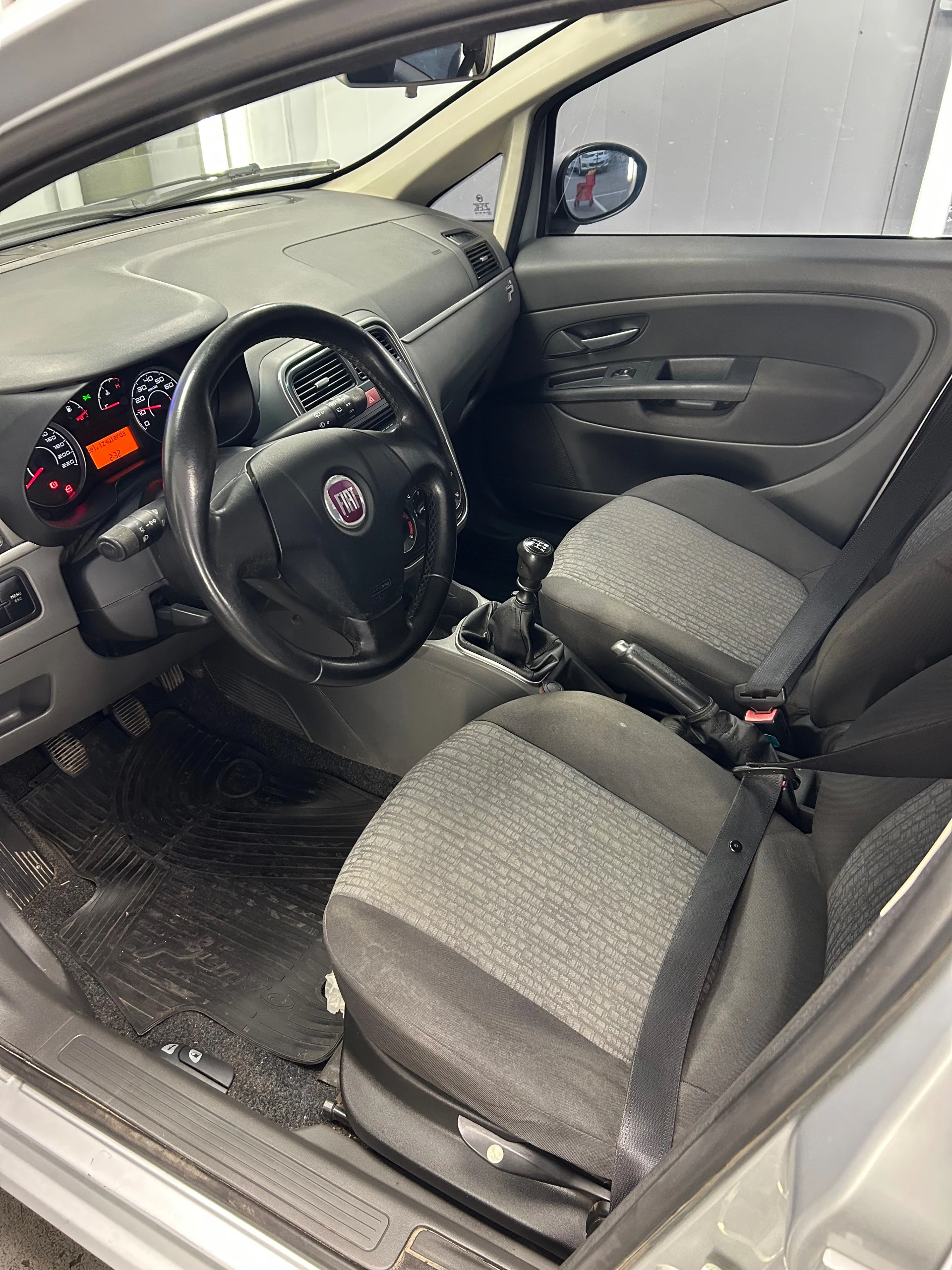 Fiat Punto Attractive, foto 7